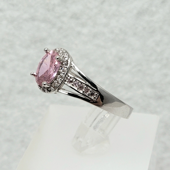 18k Open Design Pink Ring - Picture 4 of 8